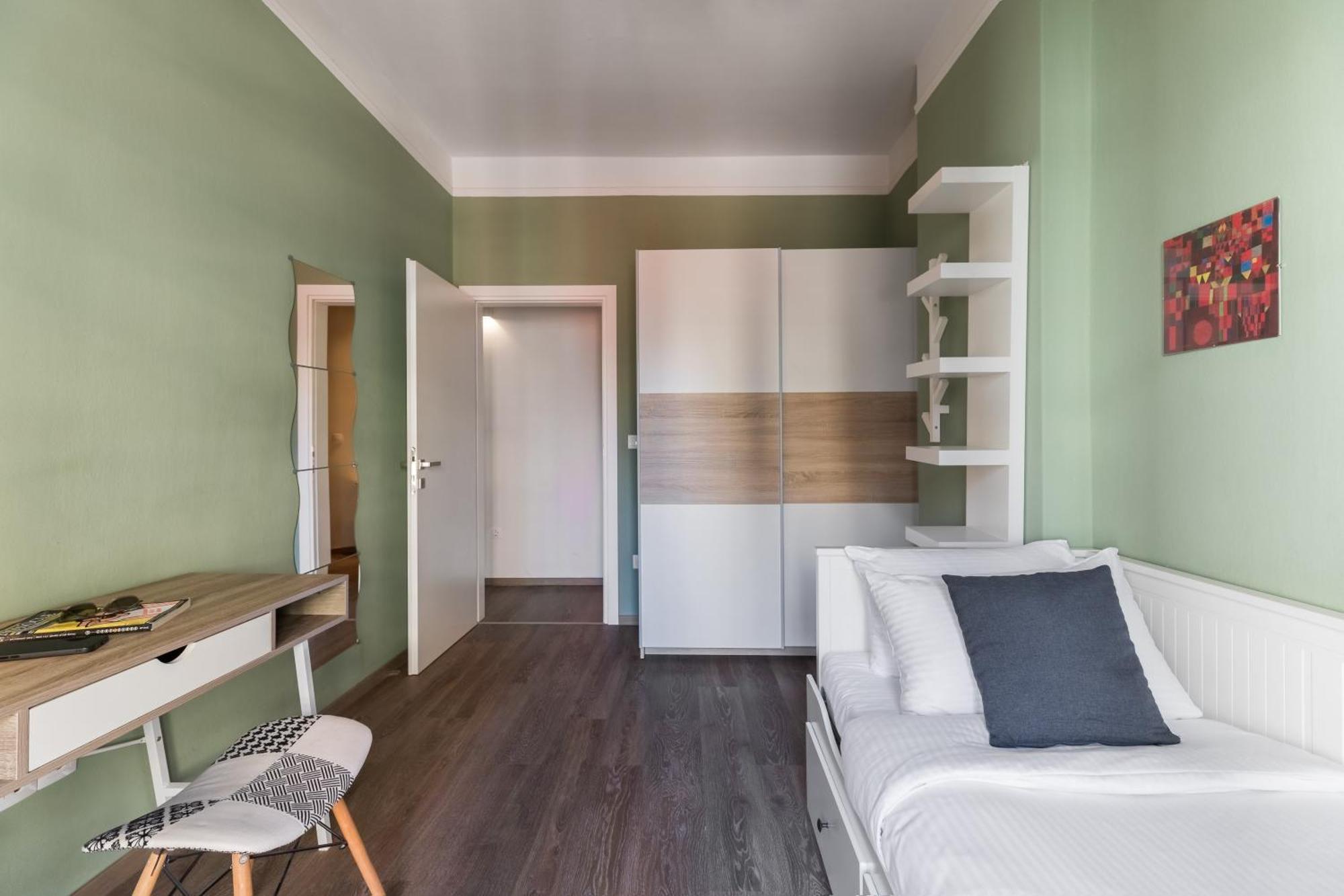 Danae By Halu! 2-Bedroom Apartment In The Center Thessaloniki Exterior photo