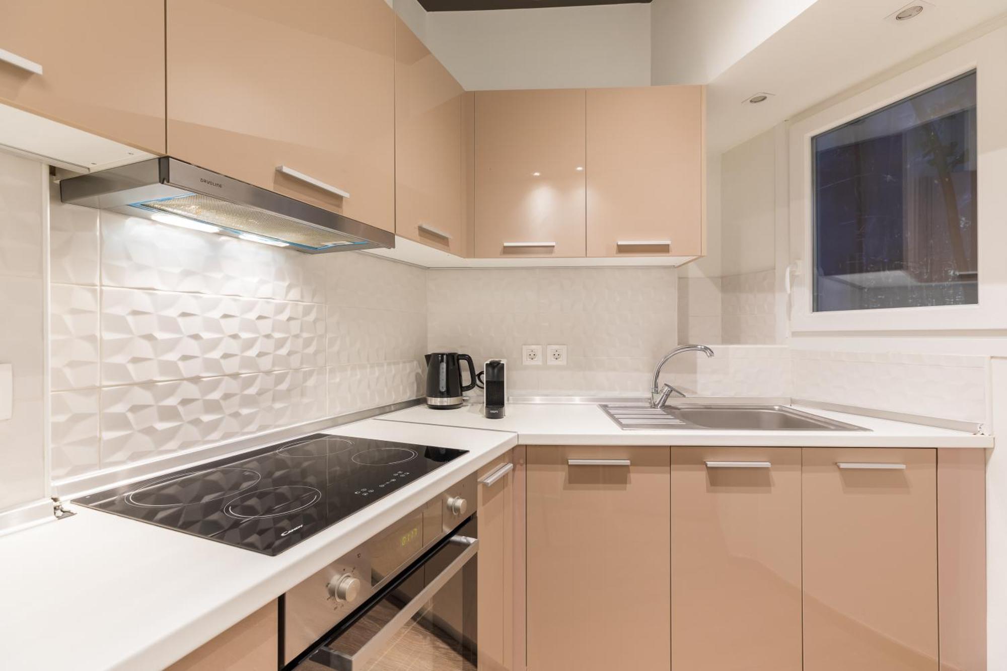 Danae By Halu! 2-Bedroom Apartment In The Center Thessaloniki Exterior photo